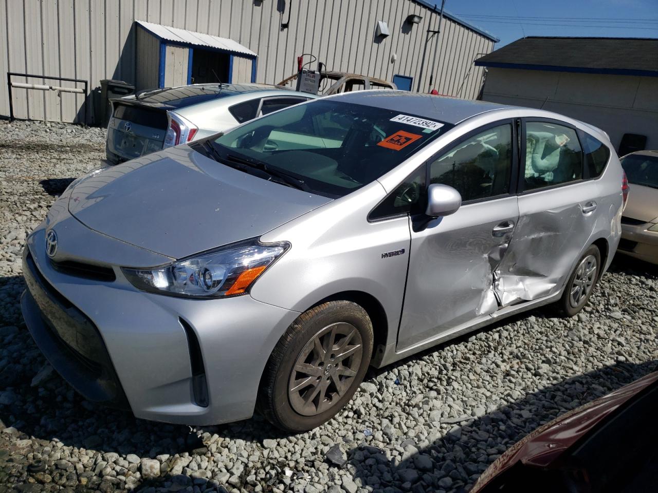 Photo 9 from auction – 2015 TOYOTA PRIUS V with VIN JTDZN3EU8FJ015807