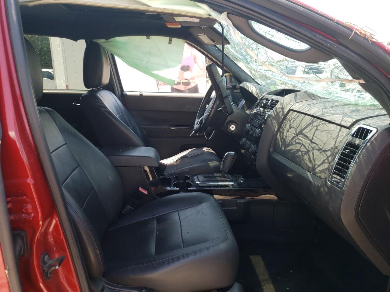 Photo 5 from auction – 2010 FORD ESCAPE LIM with VIN 1FMCU0EG6AKD37541