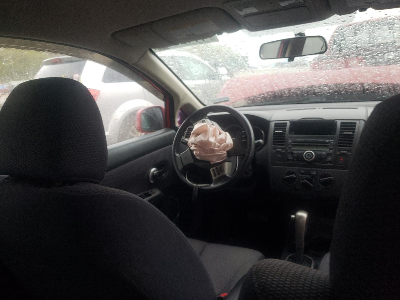 Photo 9 from auction – 2008 NISSAN VERSA S with VIN 3N1BC13EX8L412585