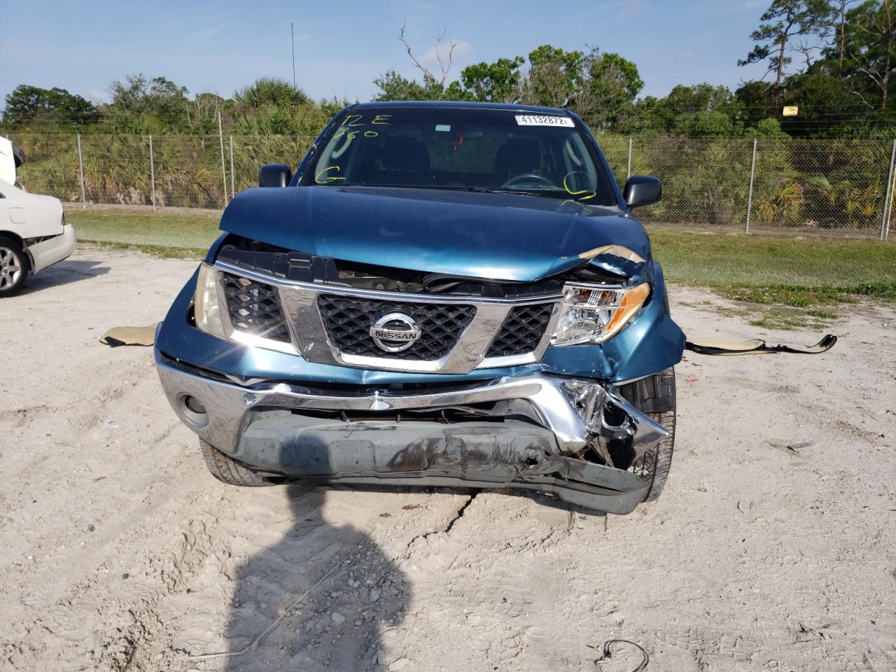 Photo 9 from auction – 2005 NISSAN FRONTIER C with VIN 1N6AD07U85C414289