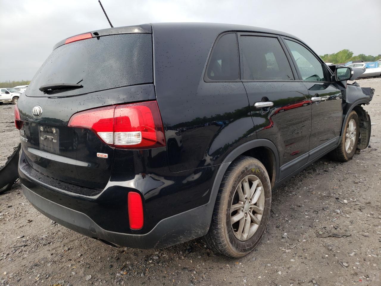 Photo 4 from auction – 2014 KIA SORENTO with VIN 5XYKT3A6XEG480506