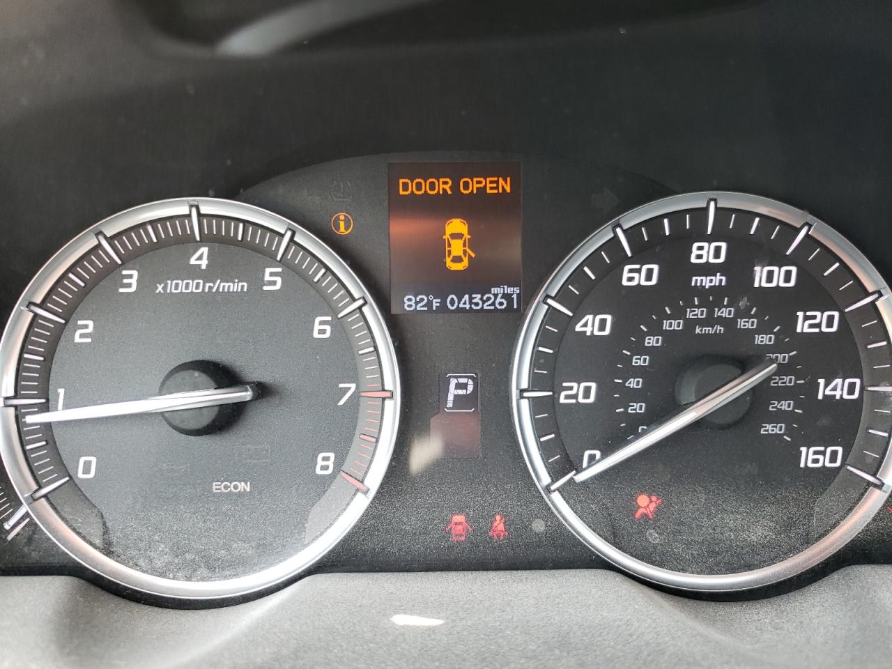 Photo 8 from auction – 2015 ACURA TLX with VIN 19UUB1F30FA009580