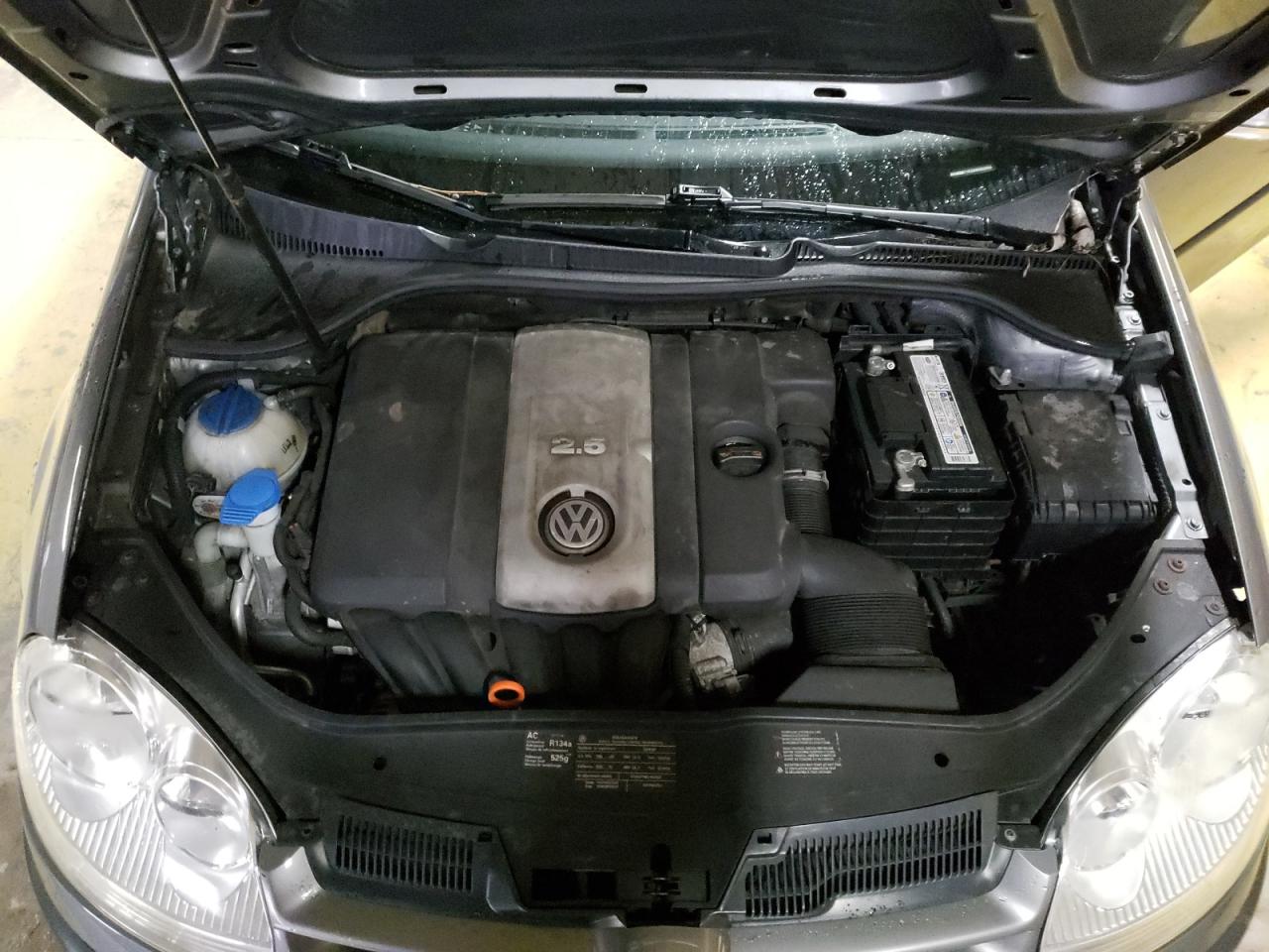 Photo 7 from auction – 2009 VOLKSWAGEN RABBIT with VIN WVWBB71K39W069996