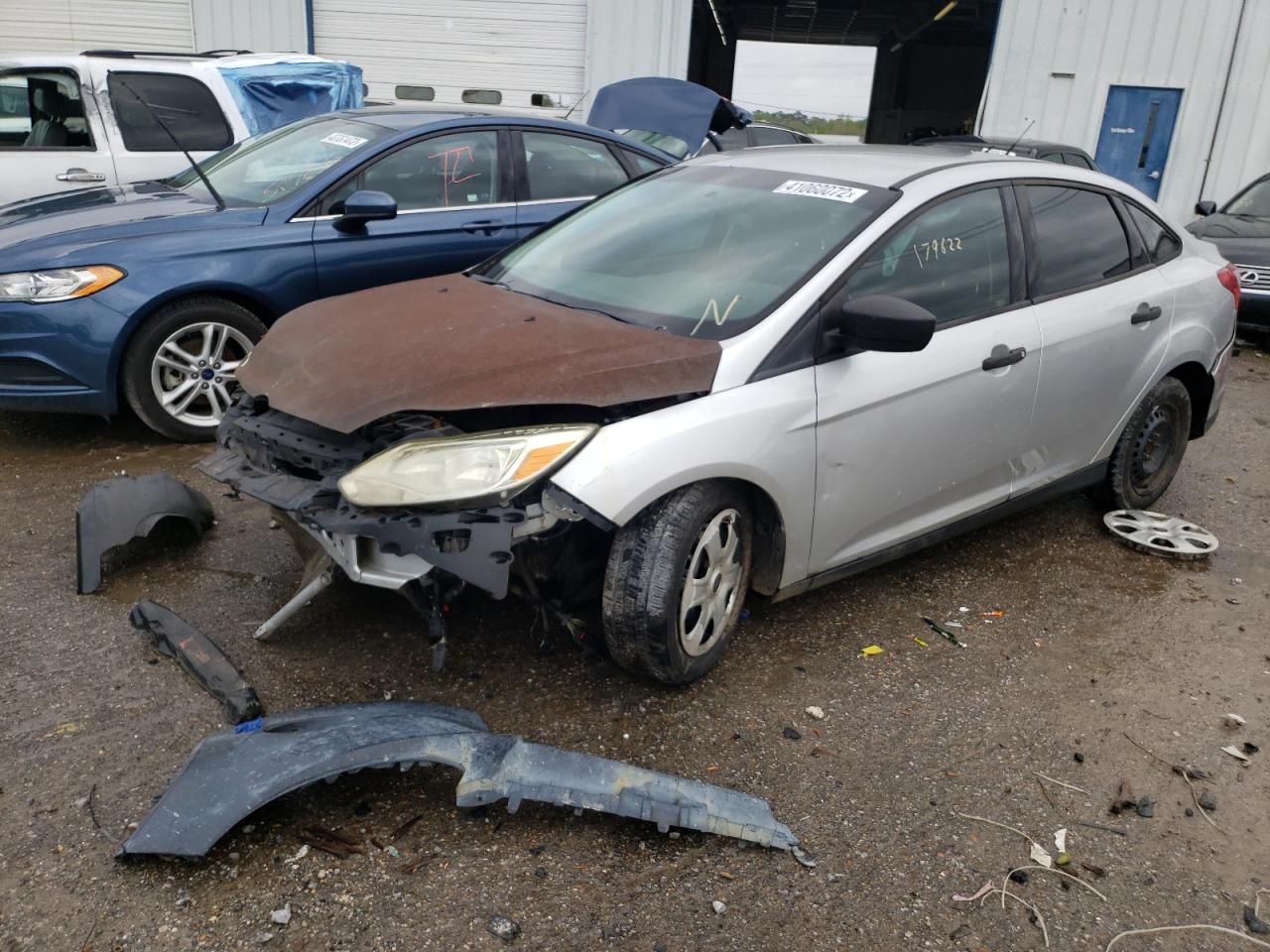 Photo 2 from auction – 2012 FORD FOCUS S with VIN 1FAHP3E26CL362658