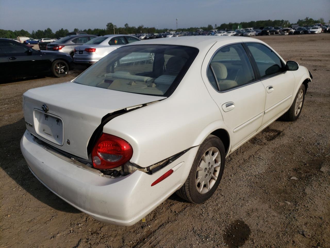 Photo 4 from auction – 2001 NISSAN MAXIMA GXE with VIN JN1CA31D71T823749