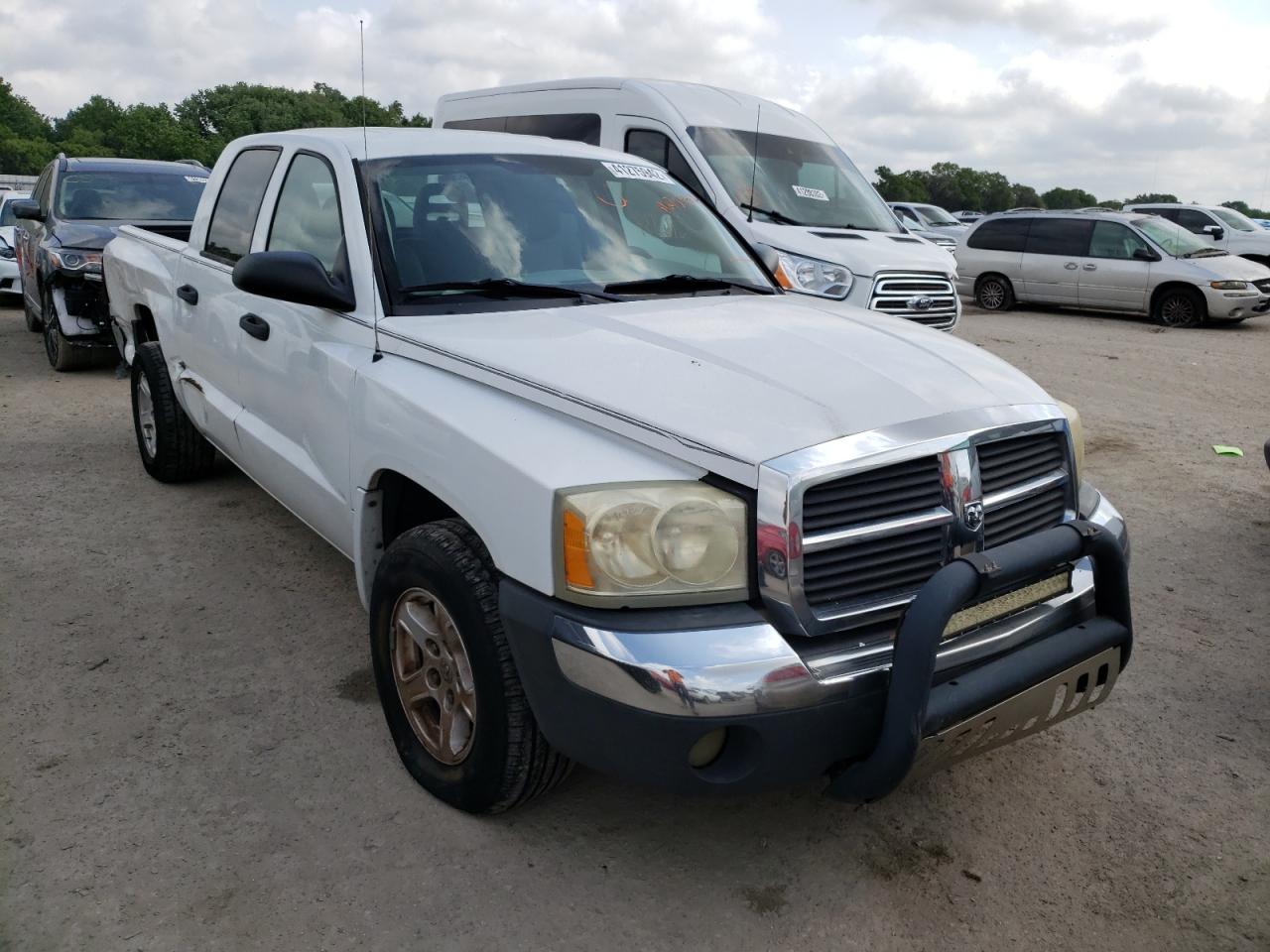 DODGE DAKOTA QUA 2005 with VIN 1D7HE48K25S224101 - Photo from auction