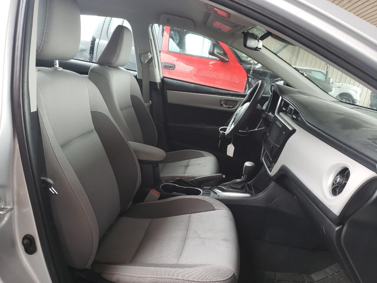Photo 5 from auction – 2017 TOYOTA COROLLA L with VIN 2T1BURHE0HC925350