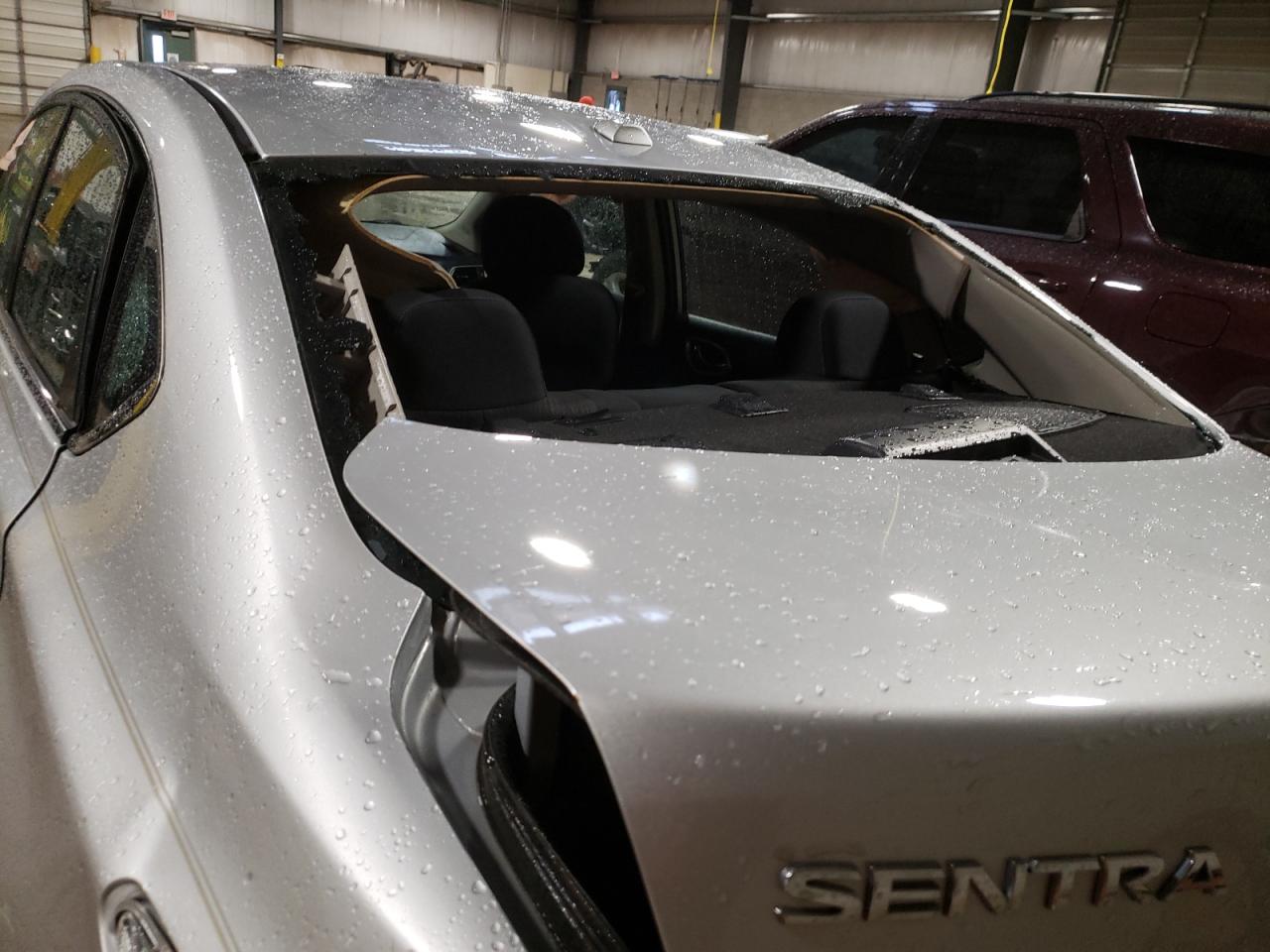 Photo 10 from auction – 2015 NISSAN SENTRA S with VIN 3N1AB7AP0FL650089