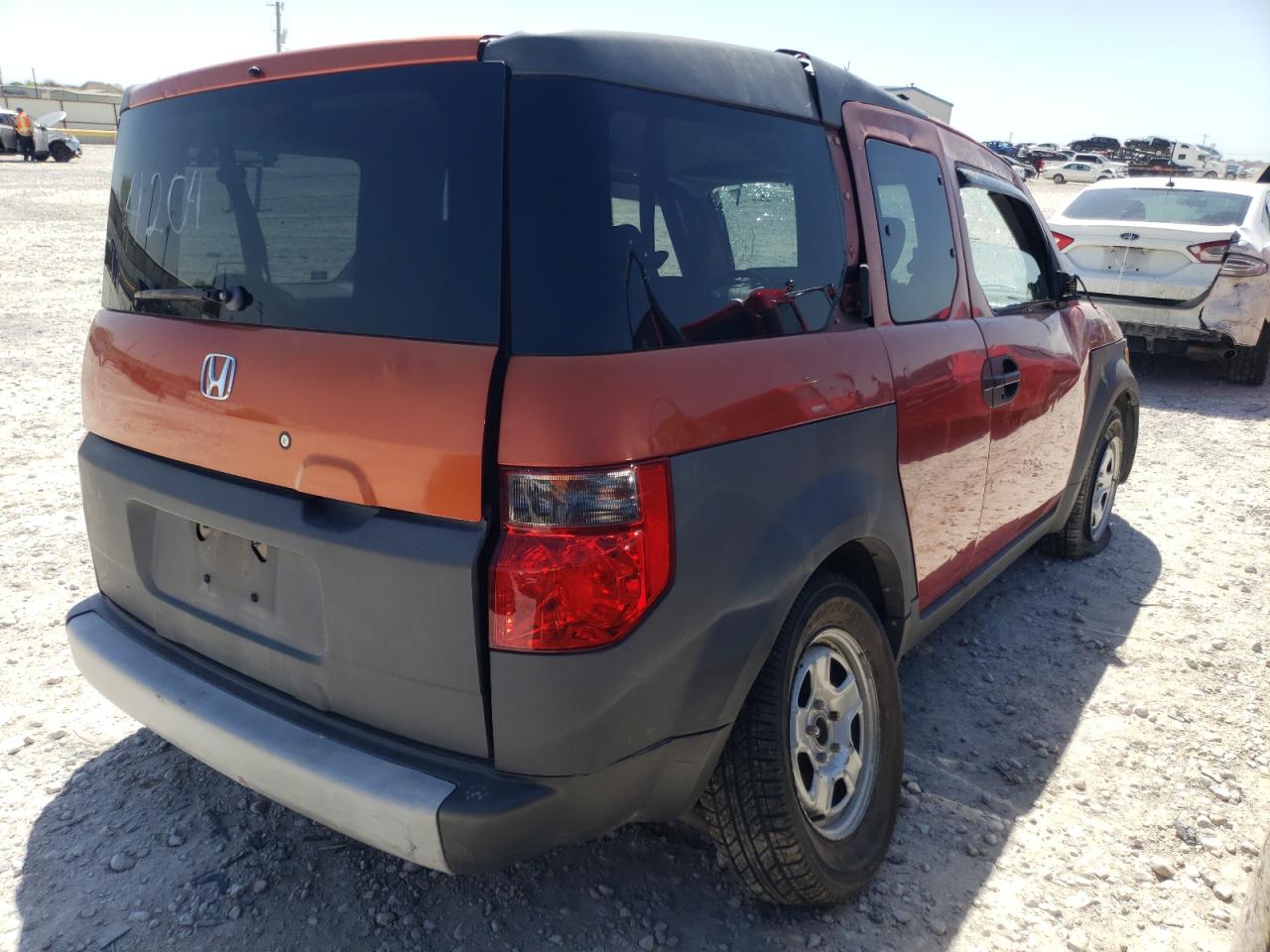 Photo 4 from auction – 2004 HONDA ELEMENT EX with VIN 5J6YH18504L010690
