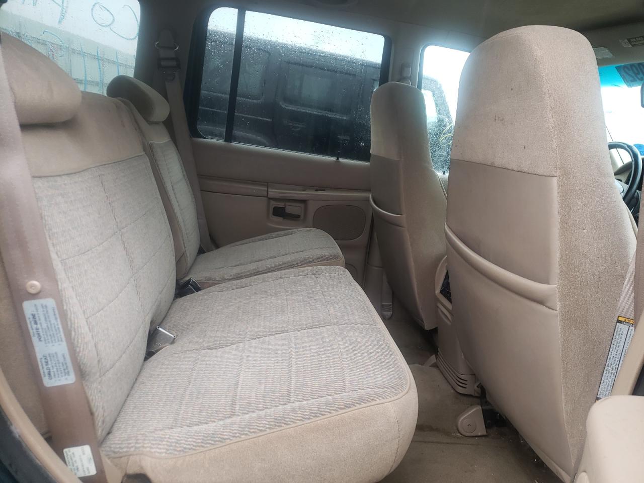 Photo 6 from auction – 1997 FORD EXPLORER with VIN 1FMDU35P5VUC27953