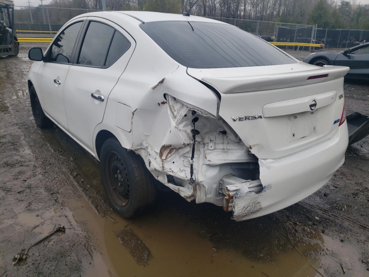 Photo 3 from auction – 2013 NISSAN VERSA S with VIN 3N1CN7AP1DL825303