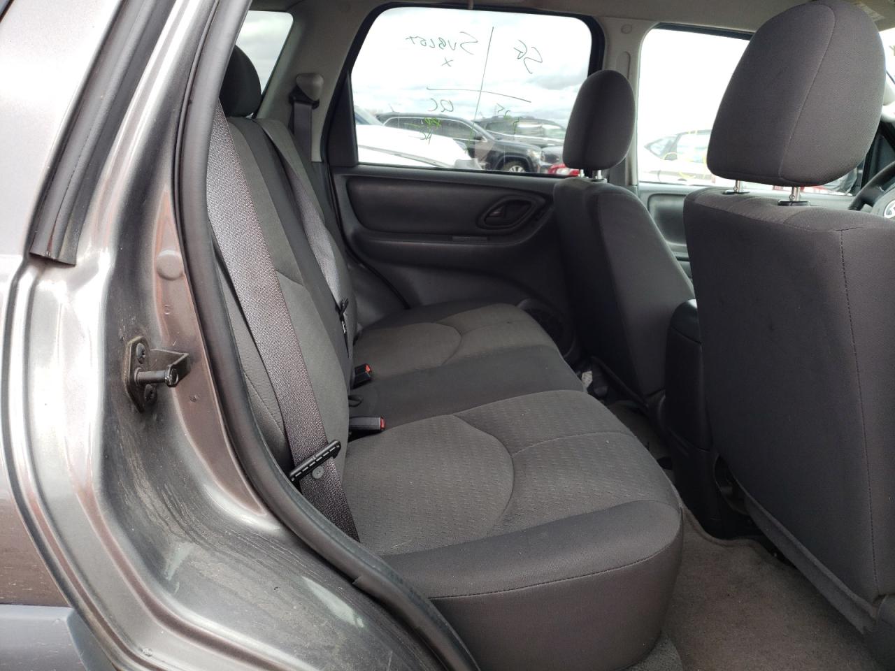 Photo 6 from auction – 2006 MAZDA TRIBUTE I with VIN 4F2YZ02Z06KM25686