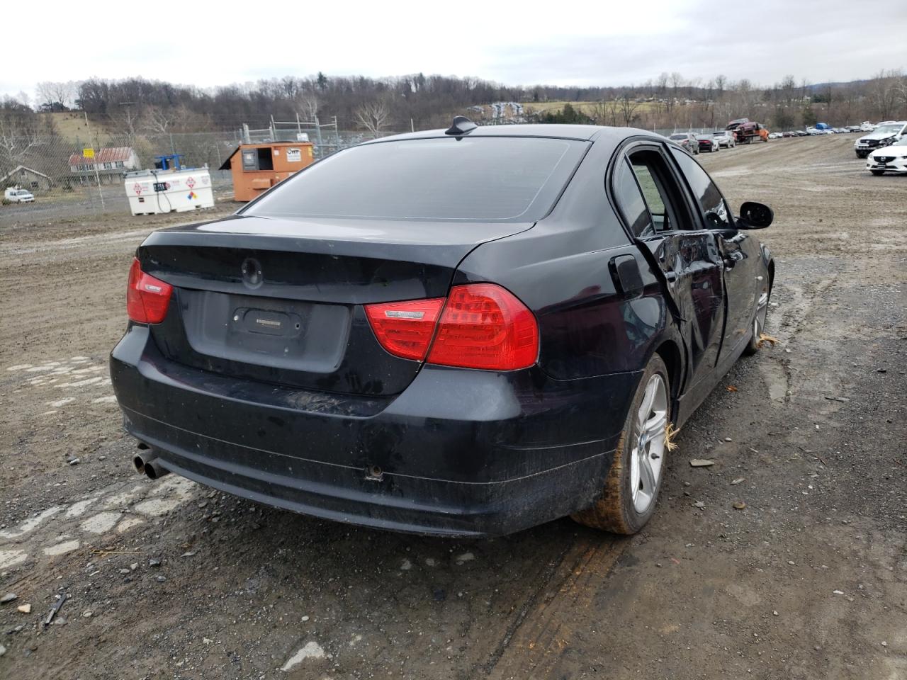 Photo 4 from auction – 2011 BMW 328 I SULE with VIN WBAPH5G53BNM77465