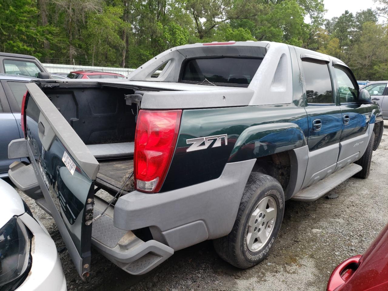 Photo 4 from auction – 2002 CHEVROLET AVALANCHE with VIN 3GNEK13T92G185019