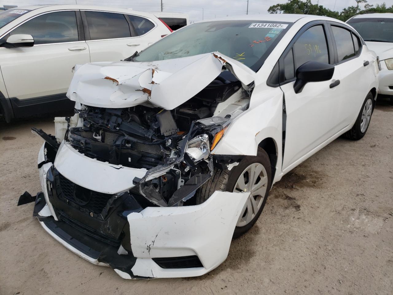 Photo 2 from auction – 2020 NISSAN VERSA with VIN 3N1CN8DV3LL827018