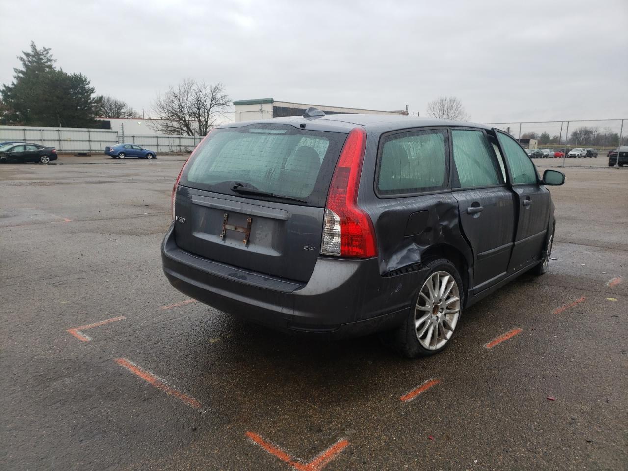 Photo 4 from auction – 2010 VOLVO V50 2.4I with VIN YV1382MW6A2573145