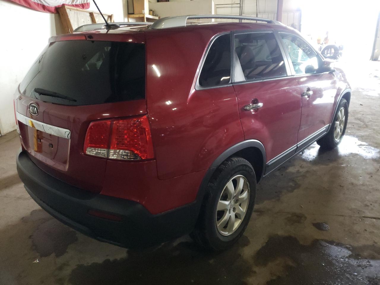 Photo 4 from auction – 2011 KIA SORENTO BA with VIN 5XYKT3A1XBG046019