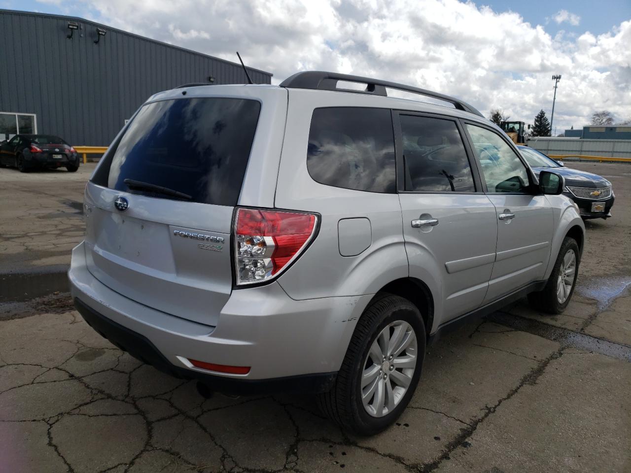 Photo 4 from auction – 2011 SUBARU FORESTER L with VIN JF2SHAEC8BH778577