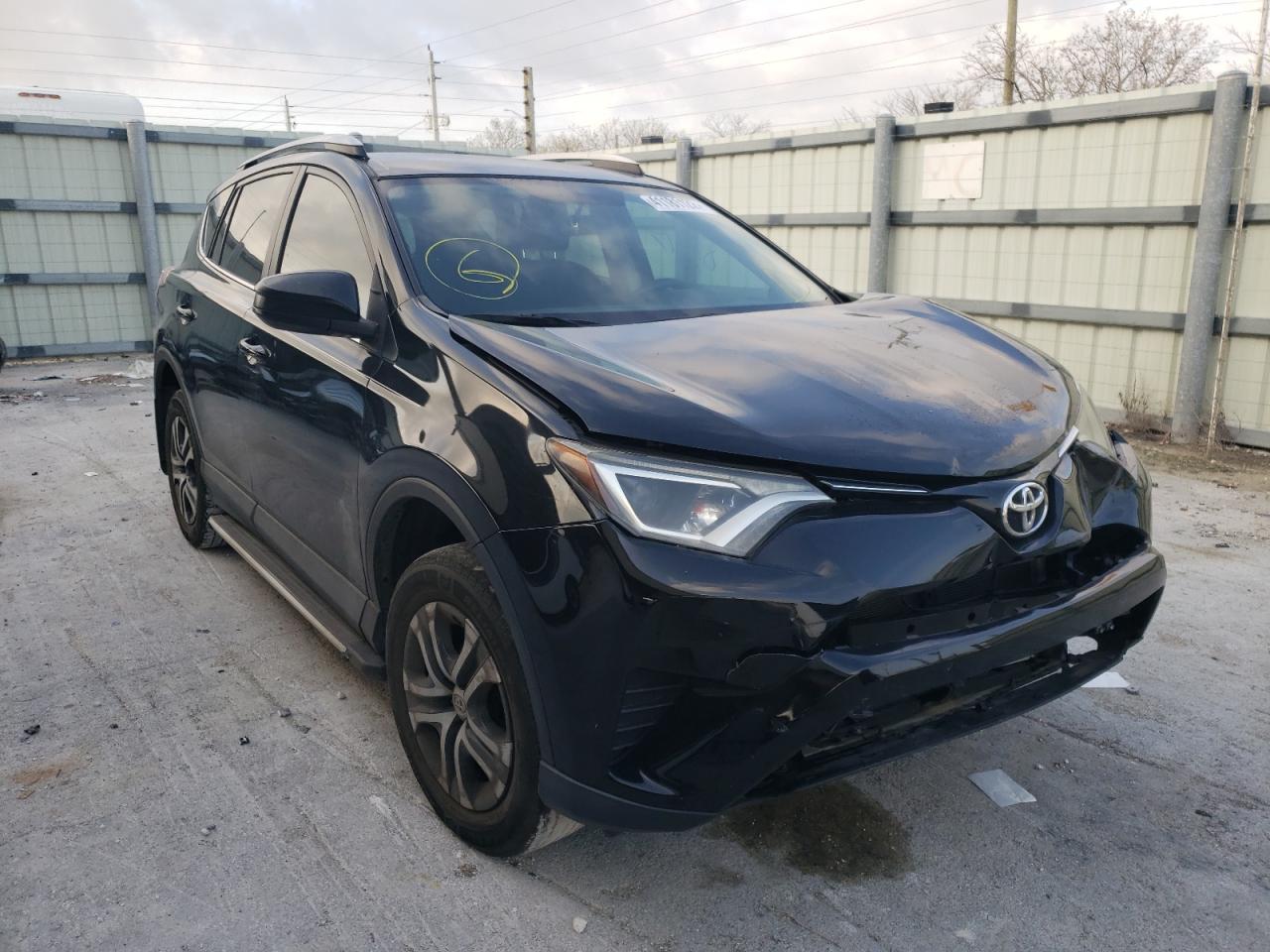 Photo 1 from auction – 2016 TOYOTA RAV4 LE with VIN 2T3ZFREV6GW300758