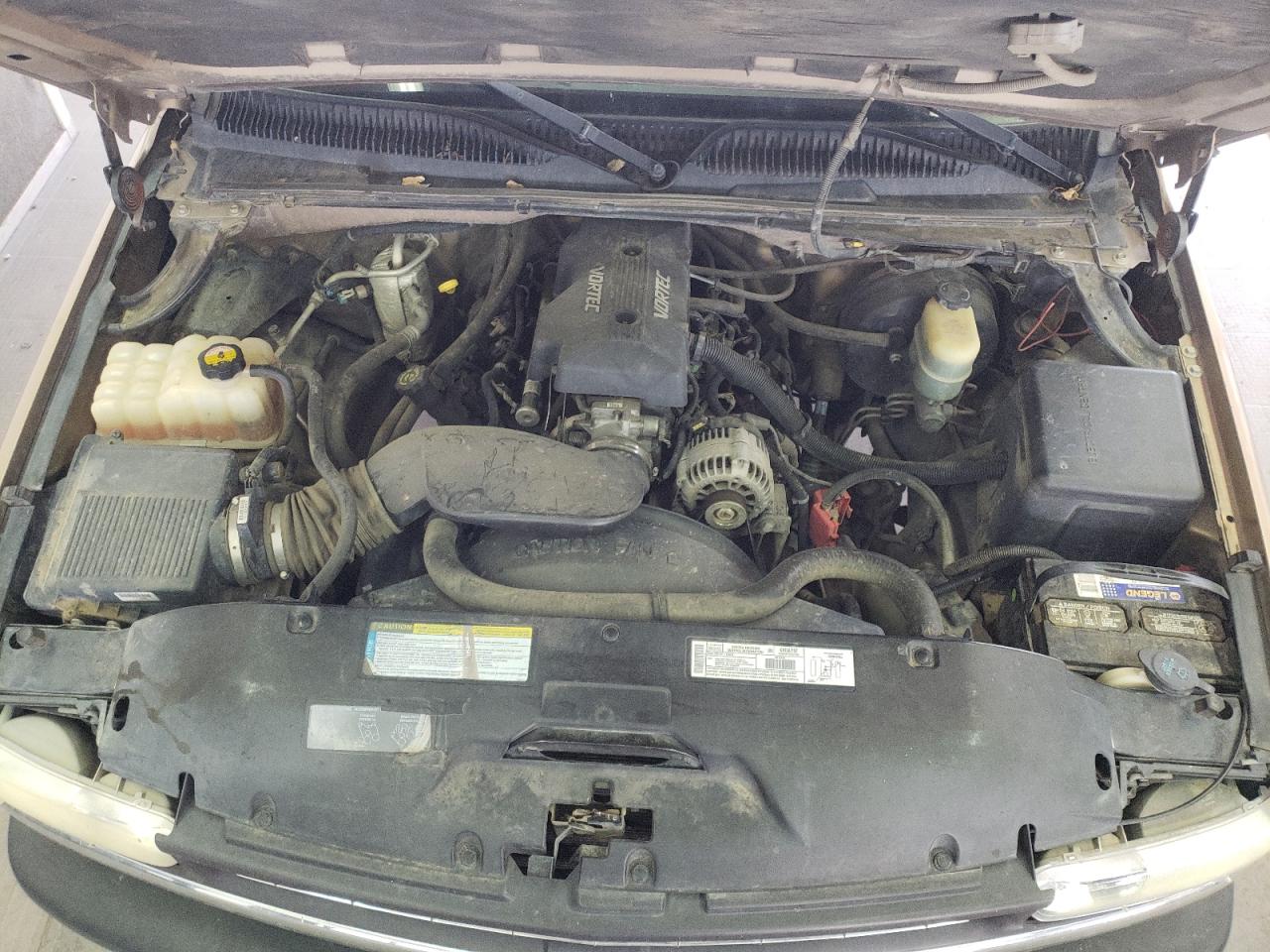 Photo 7 from auction – 2000 CHEVROLET SILVERADO with VIN 1GCEK19V5YZ334617