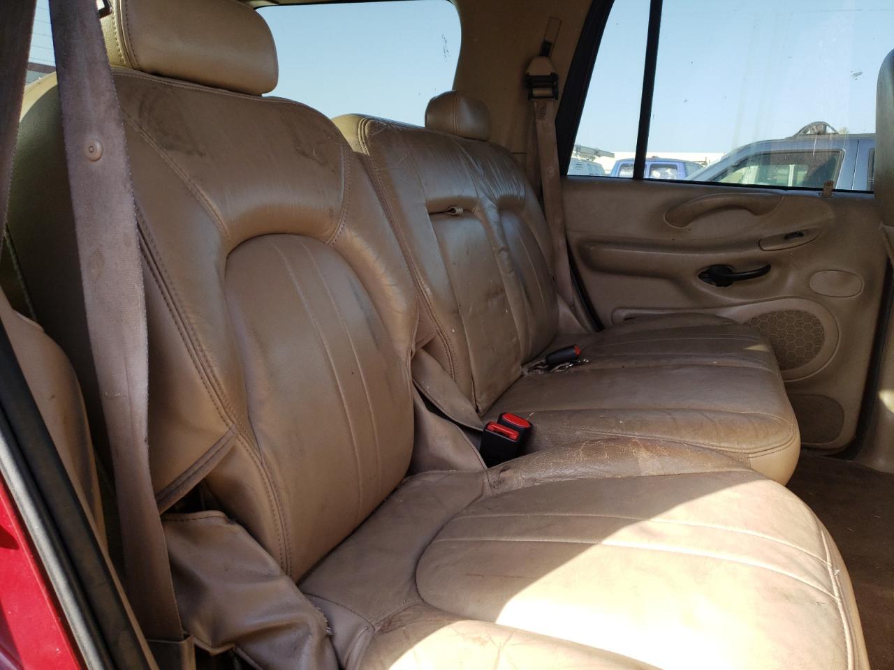 Photo 6 from auction – 2000 FORD EXPEDITION with VIN 1FMFU18L9YLC45064