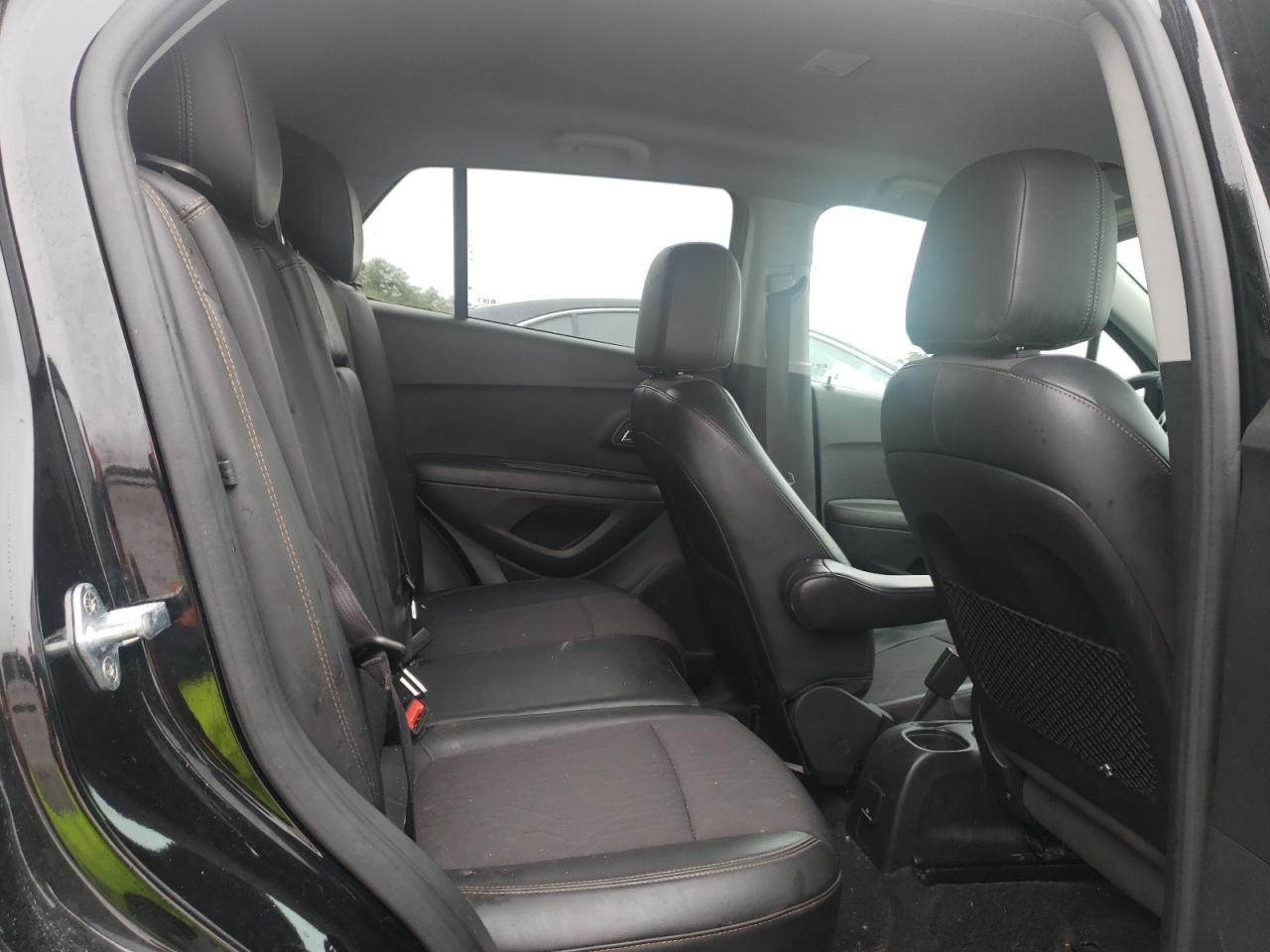 Photo 6 from auction – 2020 CHEVROLET TRAX 1LT with VIN KL7CJPSB2LB037090