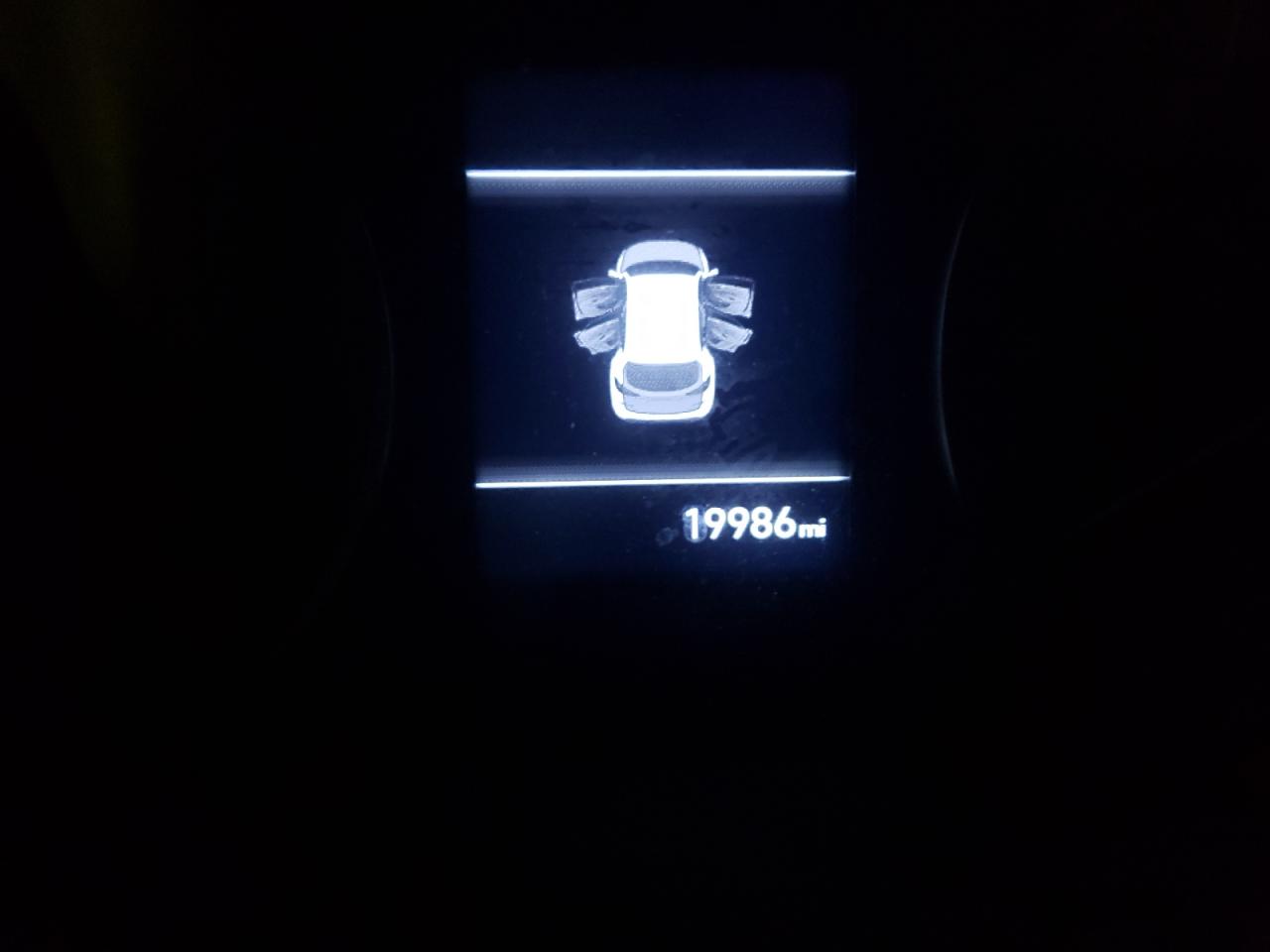 Photo 8 from auction – 2019 HYUNDAI TUCSON LIM with VIN KM8J3CA45KU856173