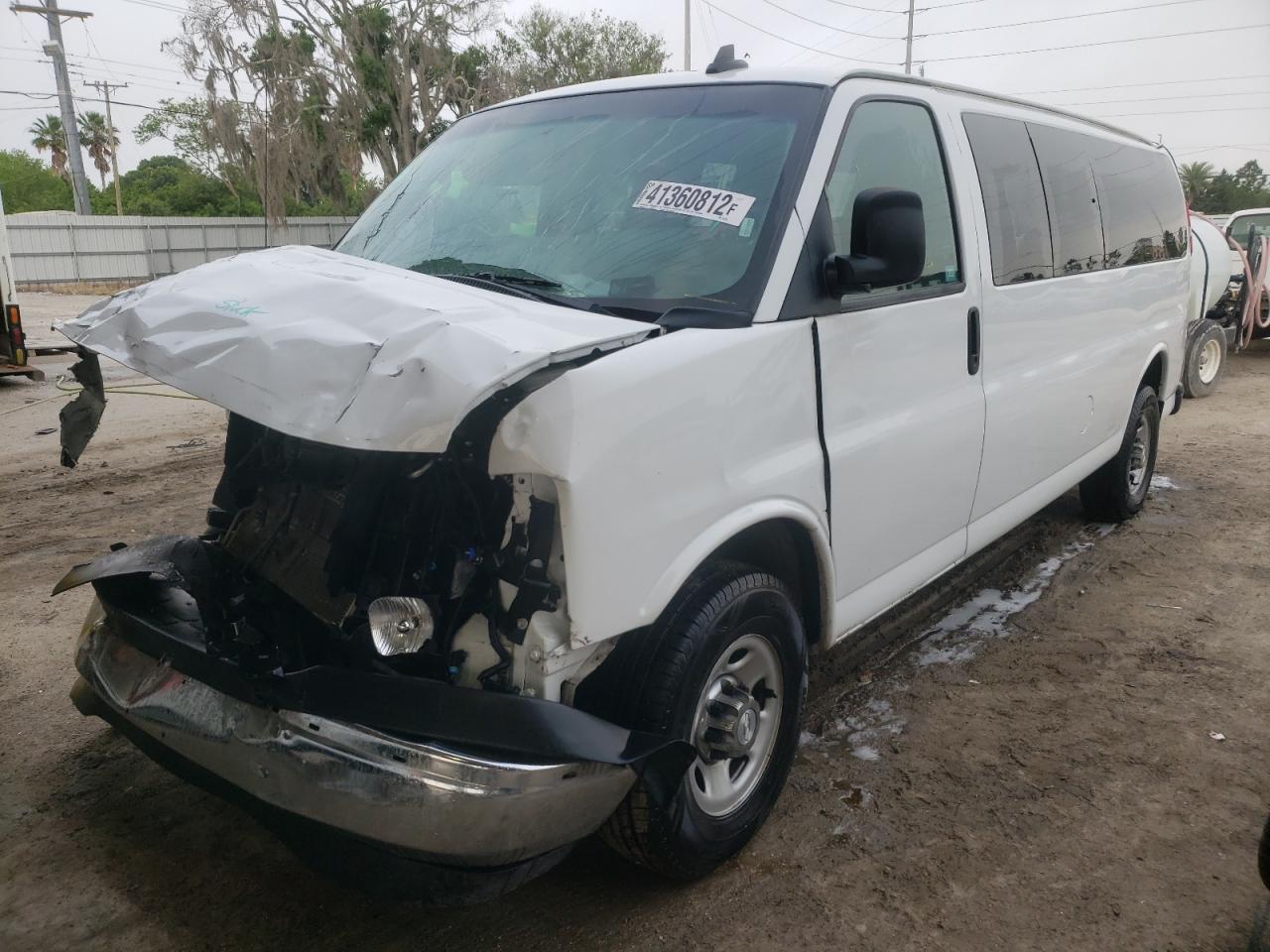 Photo 2 from auction – 2017 CHEVROLET EXPRESS G3 with VIN 1GAZGPFG0H1131279