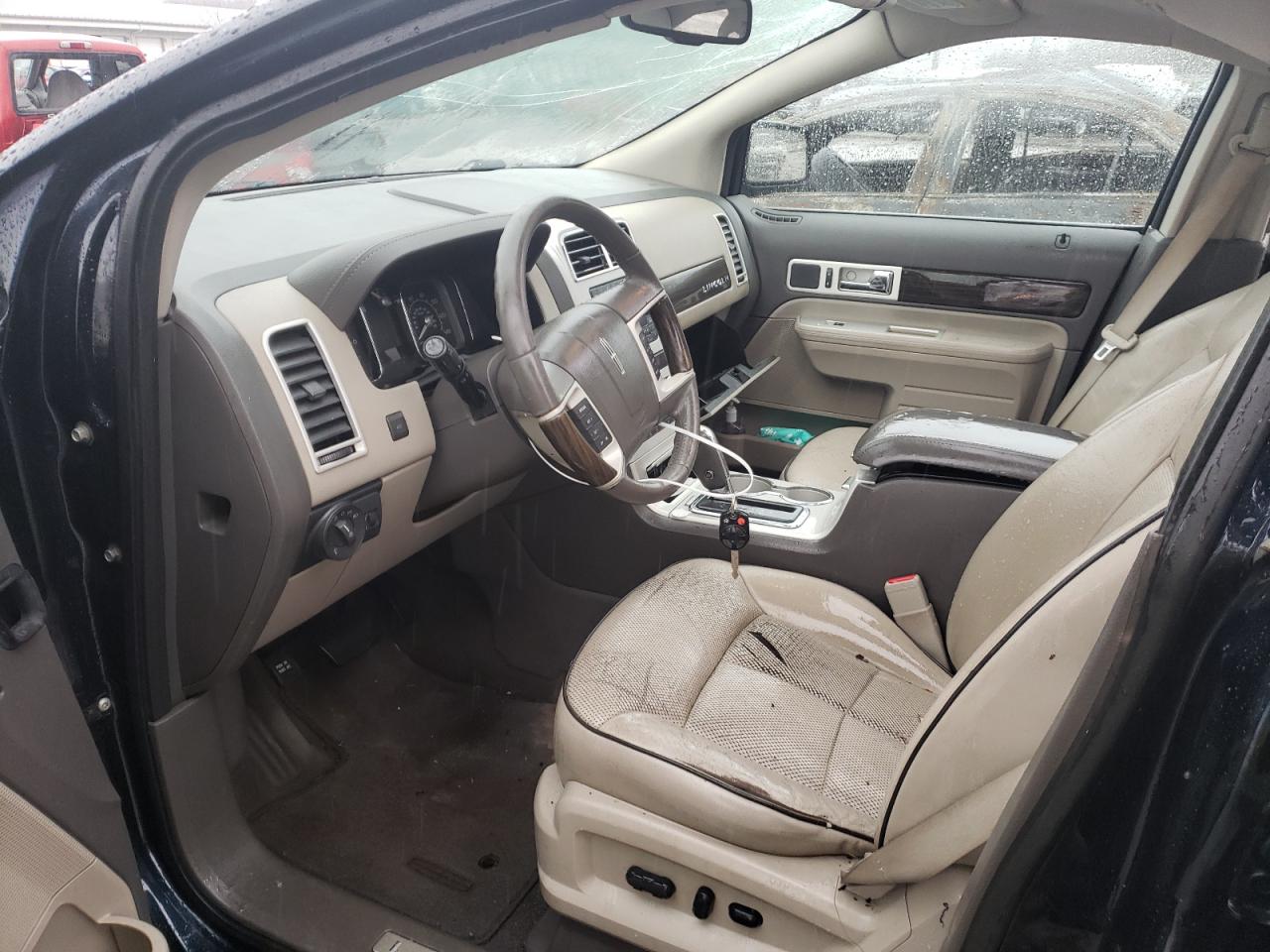 Photo 5 from auction – 2008 LINCOLN MKX with VIN 2LMDU68C68BJ23934