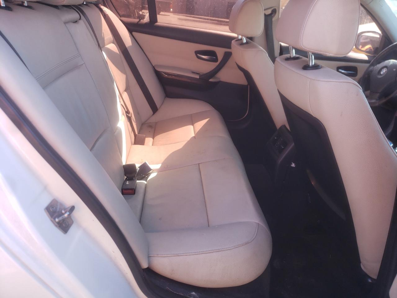 Photo 6 from auction – 2011 BMW 328 I with VIN WBAPH7C58BE460601