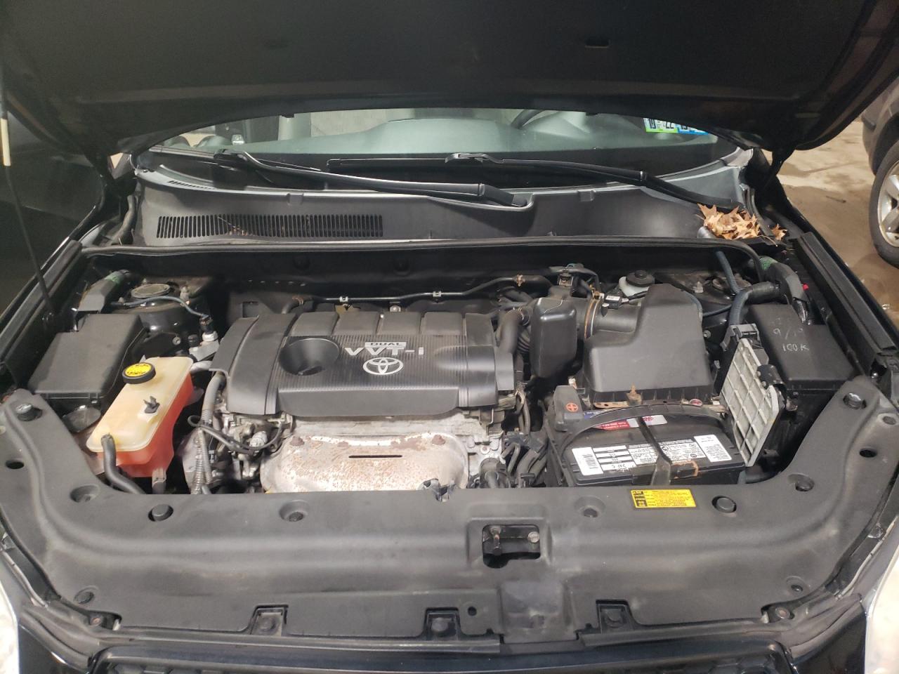 Photo 7 from auction – 2011 TOYOTA RAV4 with VIN 2T3ZF4DV6BW066151