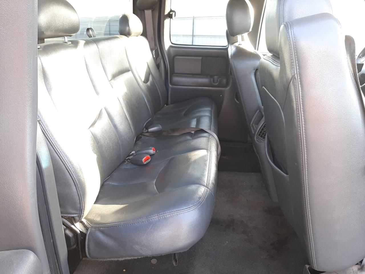 Фото 6 с аукциона – 2003 CHEVROLET SILVRDO LT с VIN 2GCEC19T231154251