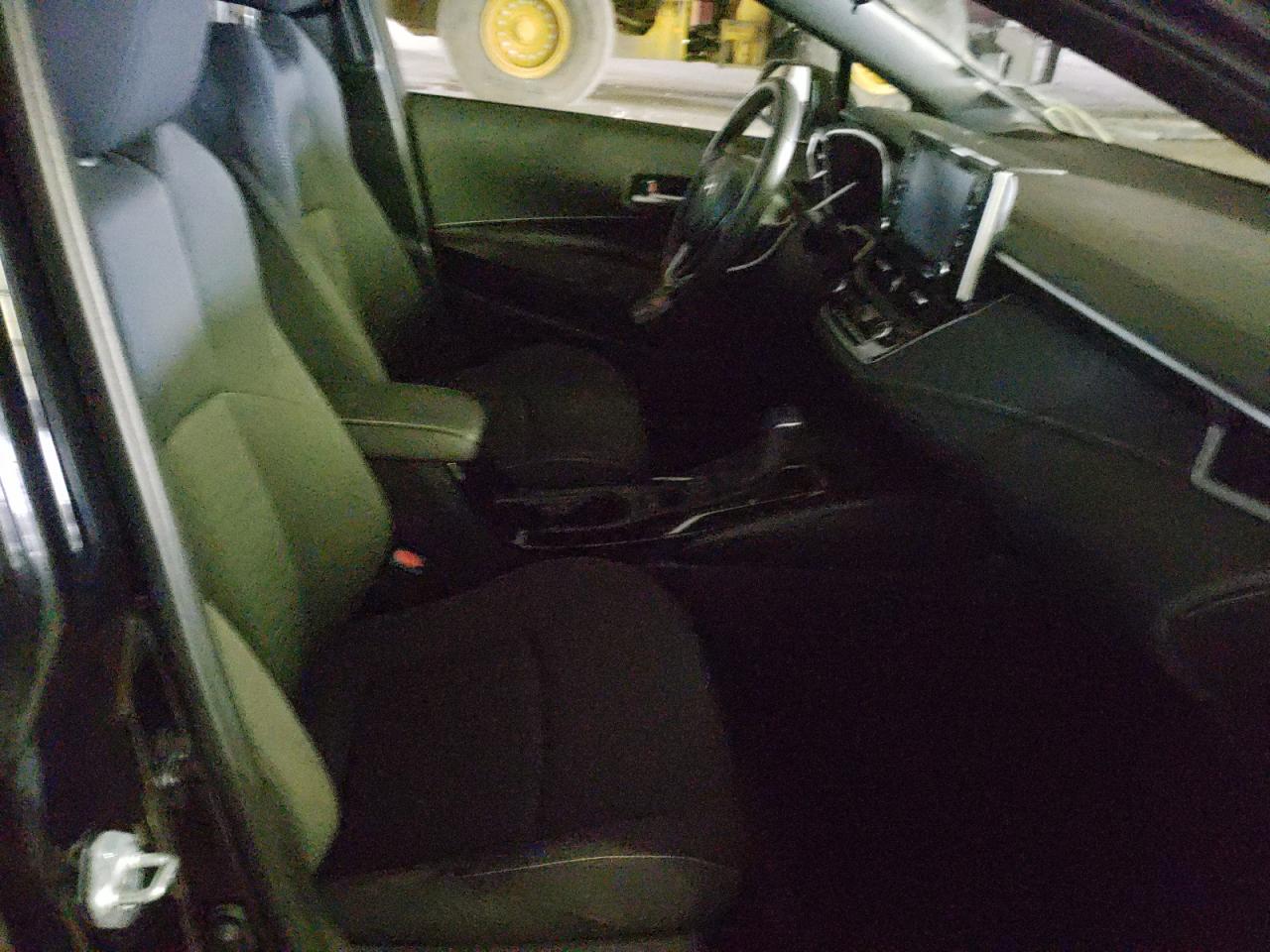 Photo 5 from auction – 2021 TOYOTA COROLLA SE with VIN JTND4MBE6M3106927
