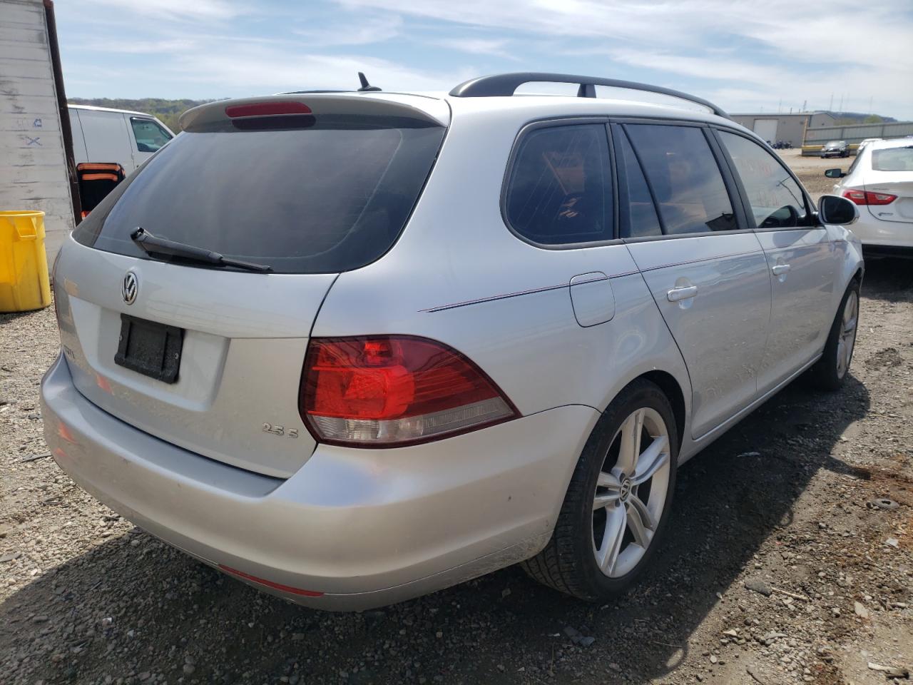 Photo 4 from auction – 2014 VOLKSWAGEN JETTA S with VIN 3VWPP7AJ3EM613130