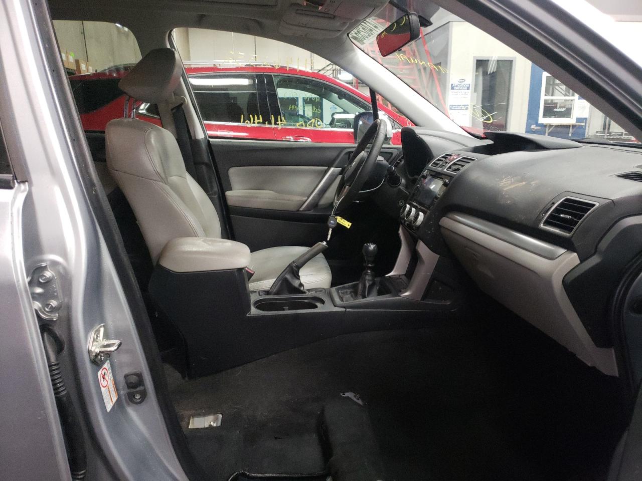 Photo 5 from auction – 2018 SUBARU FORESTER 2 with VIN JF2SJAEC2JG480518