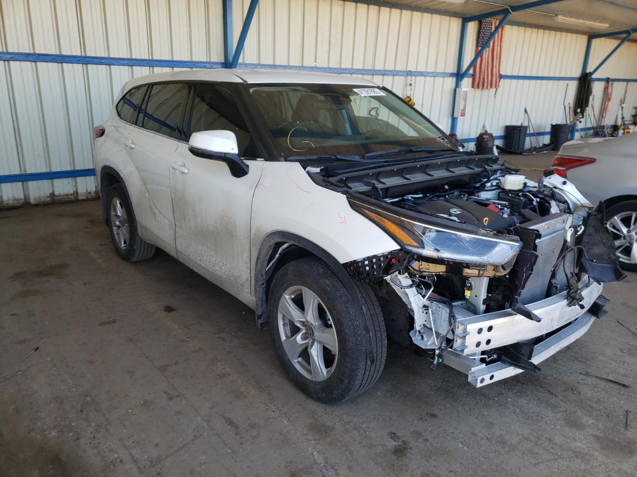 TOYOTA HIGHLANDER 2021 with VIN 5TDBZRBH2MS541835 - Photo from auction