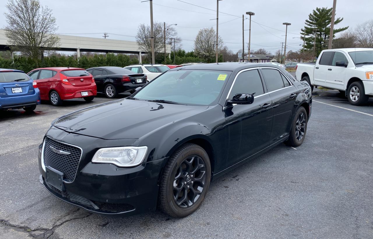 Photo 2 from auction – 2015 CHRYSLER 300 LIMITE with VIN 2C3CCARG8FH899418