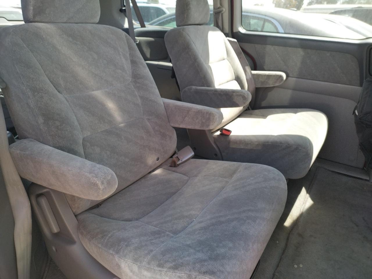 Photo 6 from auction – 2002 HONDA ODYSSEY EX with VIN 2HKRL18662H552945