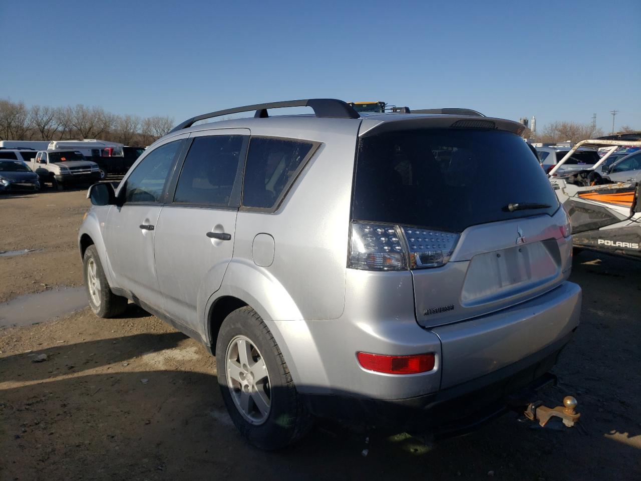 Photo 3 from auction – 2007 MITSUBISHI OUTLANDER with VIN JA4MT31X27Z015749