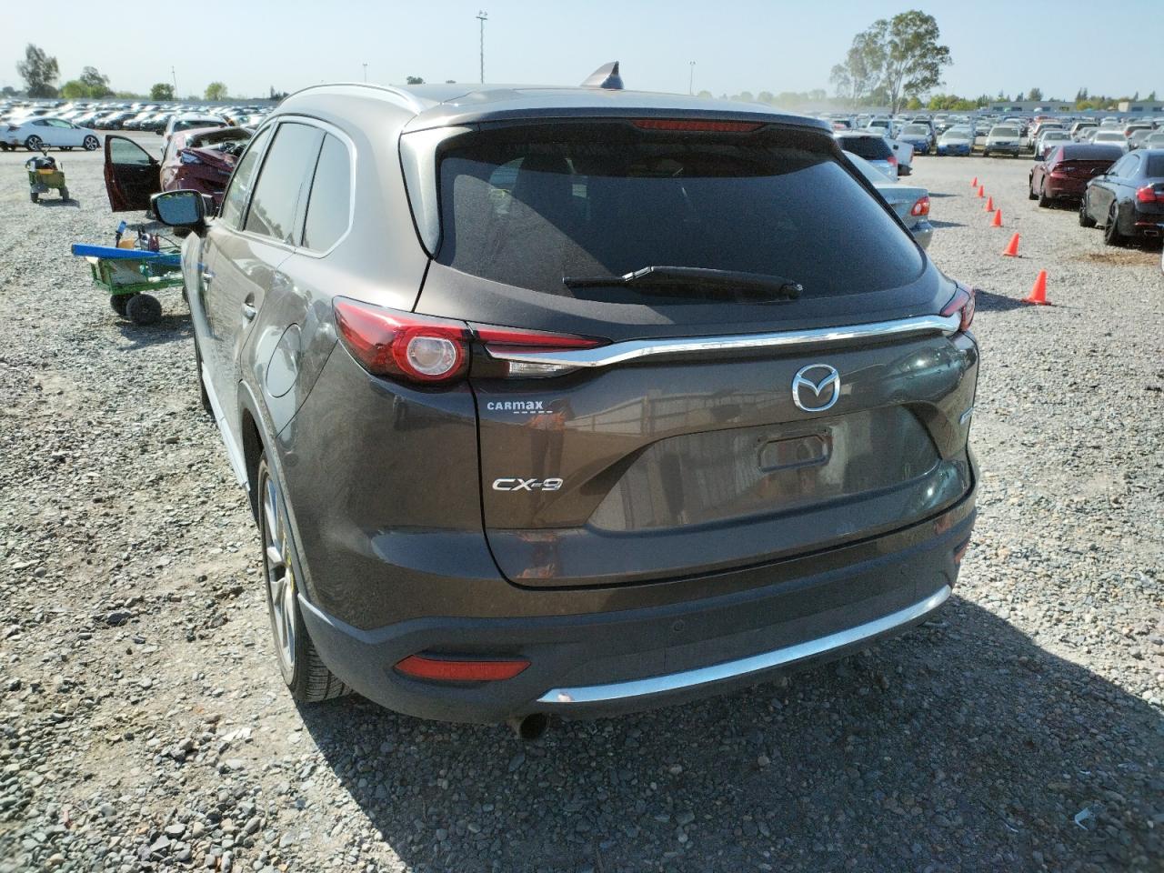 Photo 3 from auction – 2017 MAZDA CX-9 GRAND with VIN JM3TCADY3H0136894