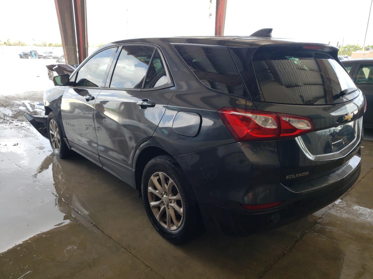 Photo 3 from auction – 2019 CHEVROLET EQUINOX with VIN 3GNAXHEV1KL207657