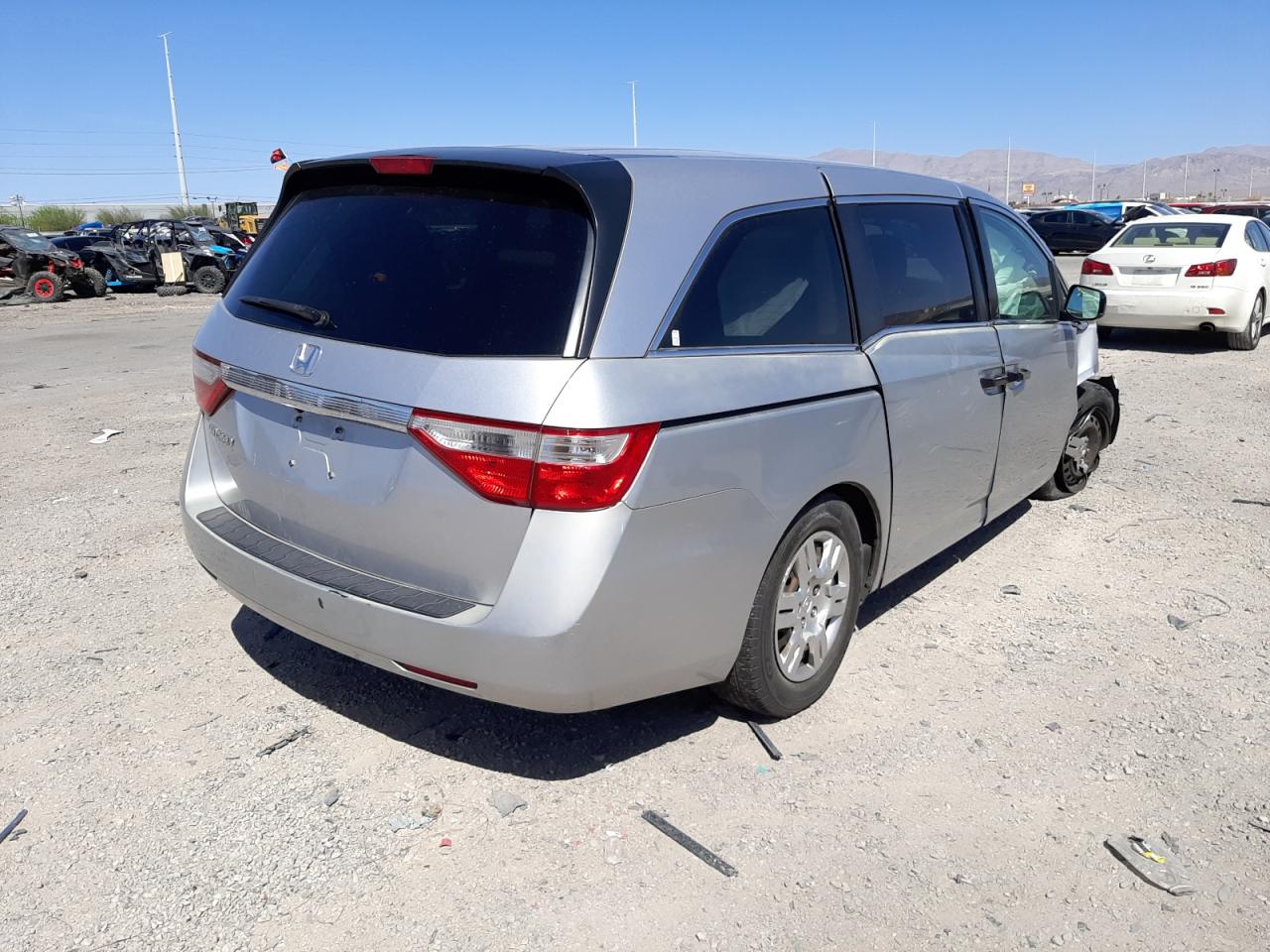 Photo 4 from auction – 2013 HONDA ODYSSEY LX with VIN 5FNRL5H25DB053012
