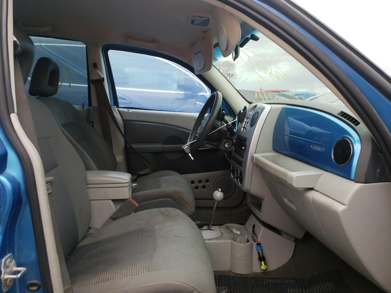 Photo 5 from auction – 2008 CHRYSLER PT CRUISER with VIN 3A8FY58B98T155398