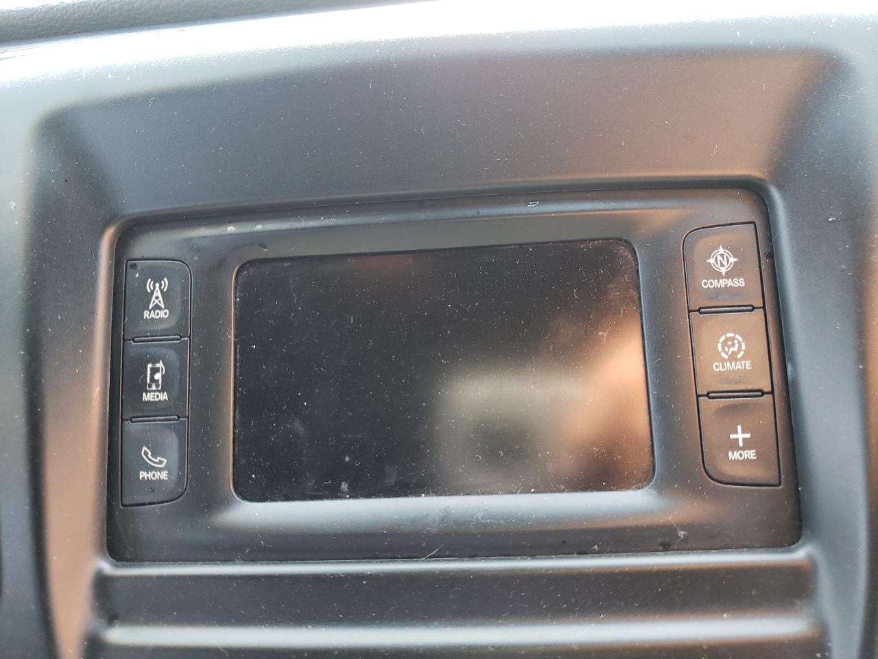 Photo 9 from auction – 2015 CHRYSLER 200 S with VIN 1C3CCCBG8FN627514