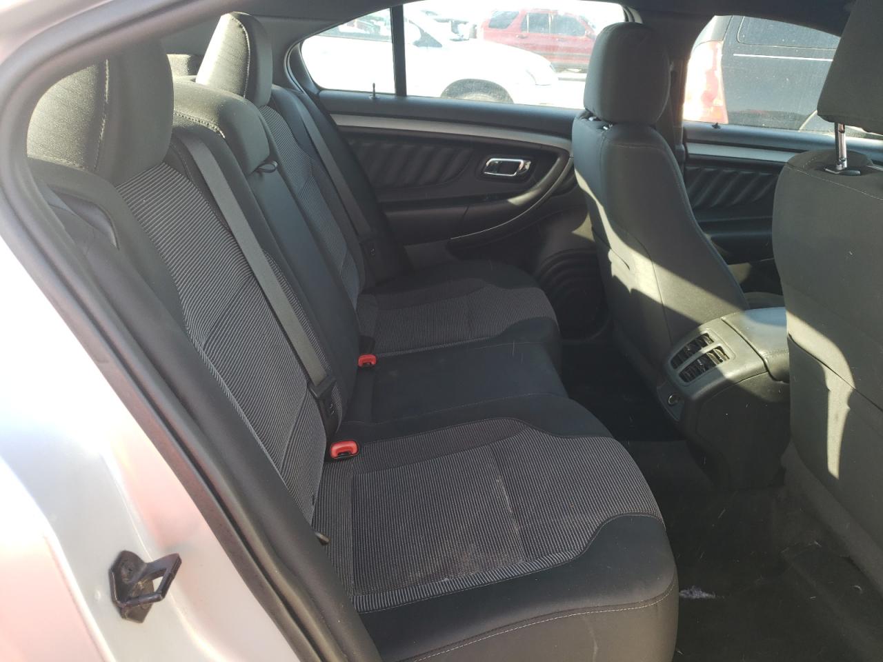 Photo 6 from auction – 2016 FORD TAURUS SEL with VIN 1FAHP2E86GG126895