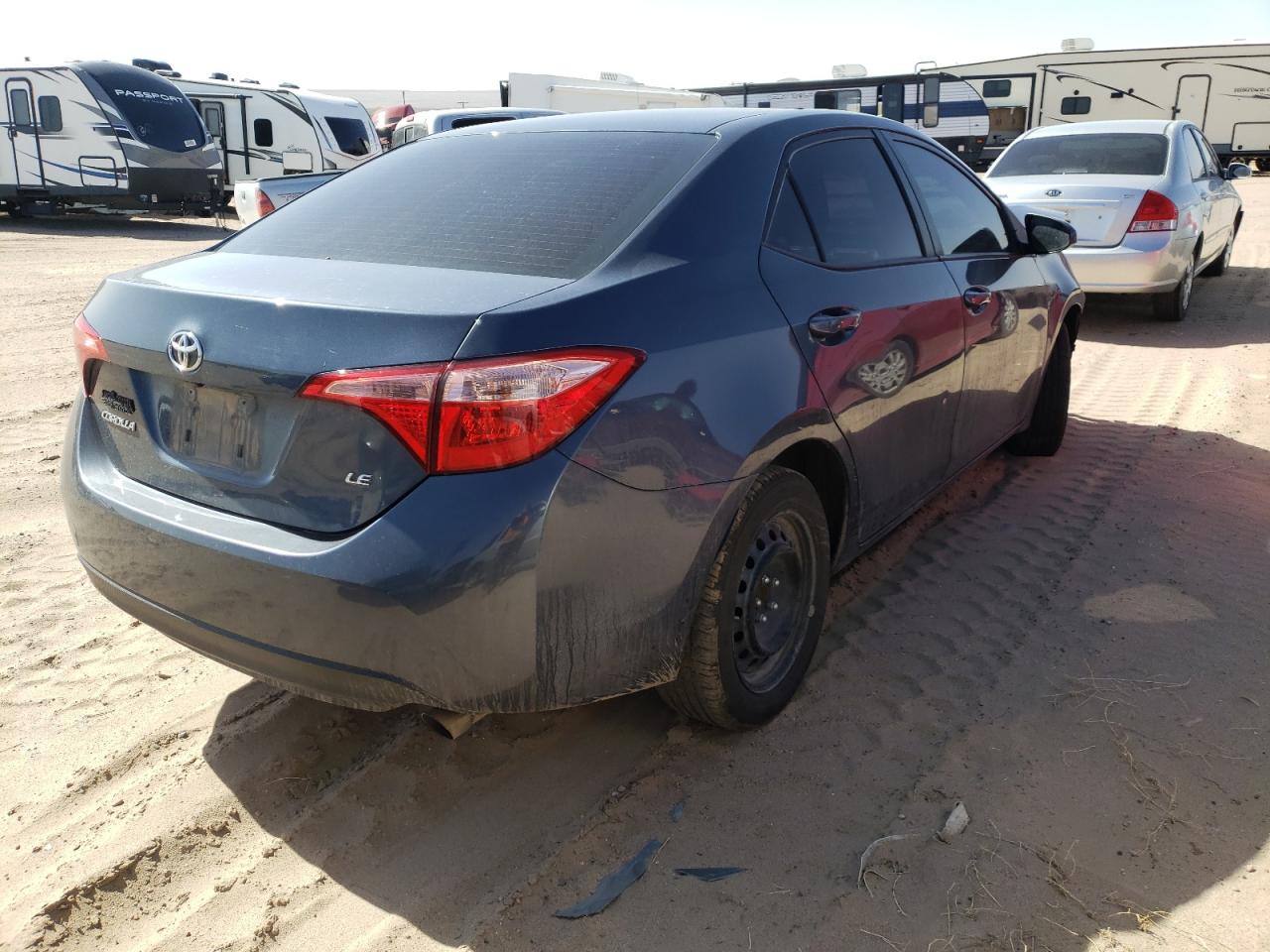 Photo 4 from auction – 2018 TOYOTA COROLLA L with VIN 2T1BURHEXJC018370