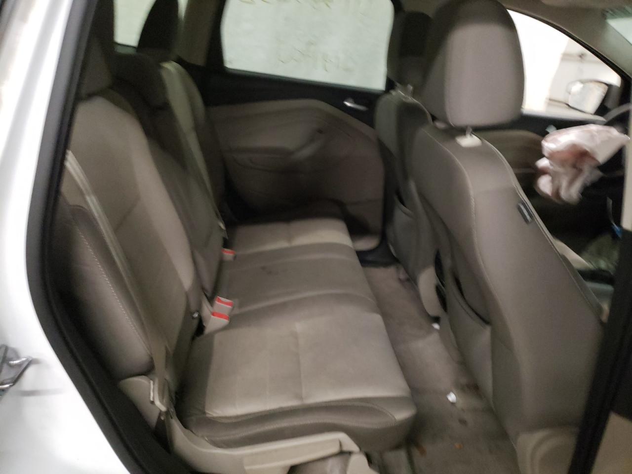 Photo 6 from auction – 2015 FORD ESCAPE SE with VIN 1FMCU9G9XFUB00419