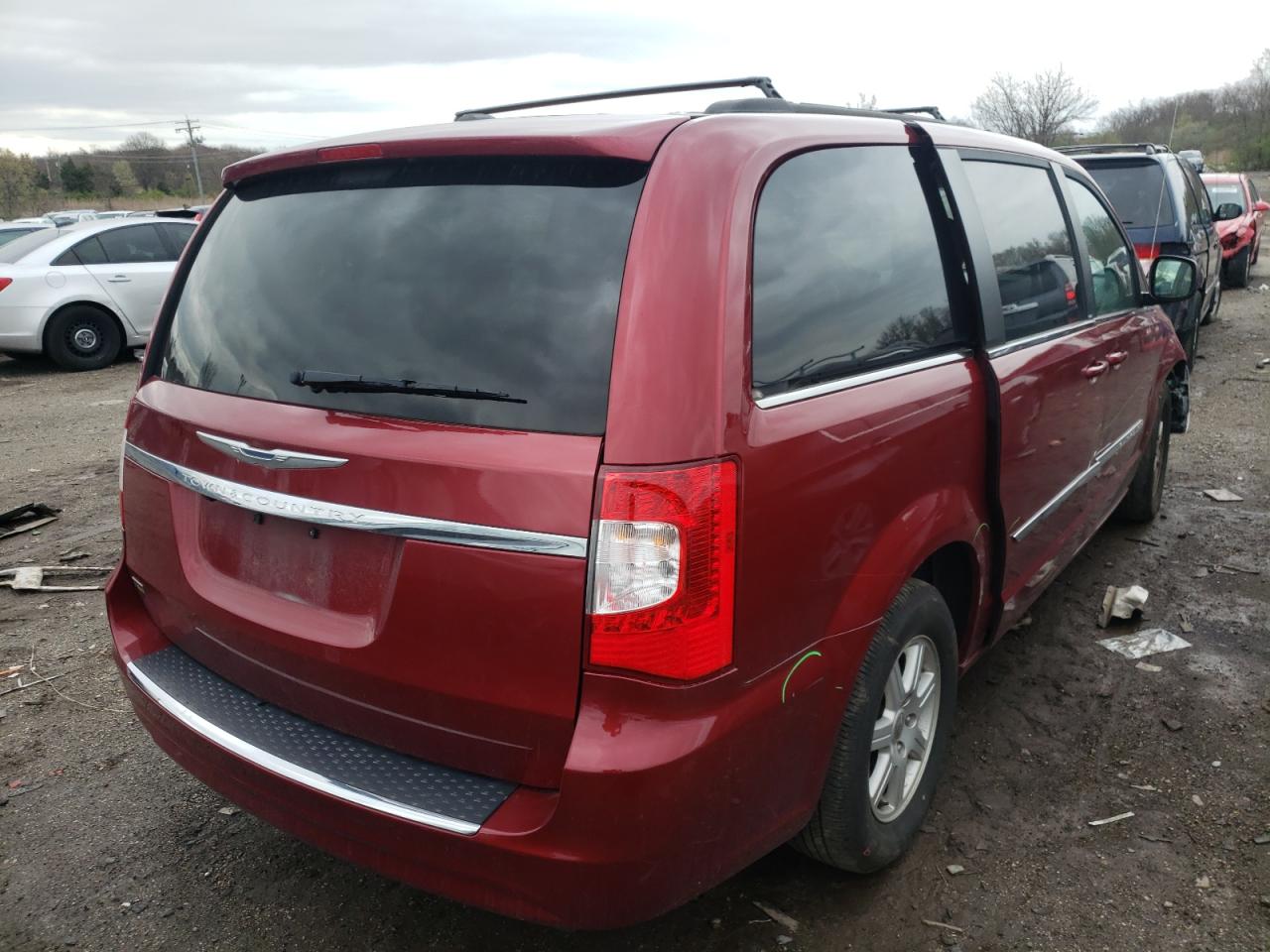 Photo 4 from auction – 2013 CHRYSLER TOWN & COU with VIN 2C4RC1BG1DR630054