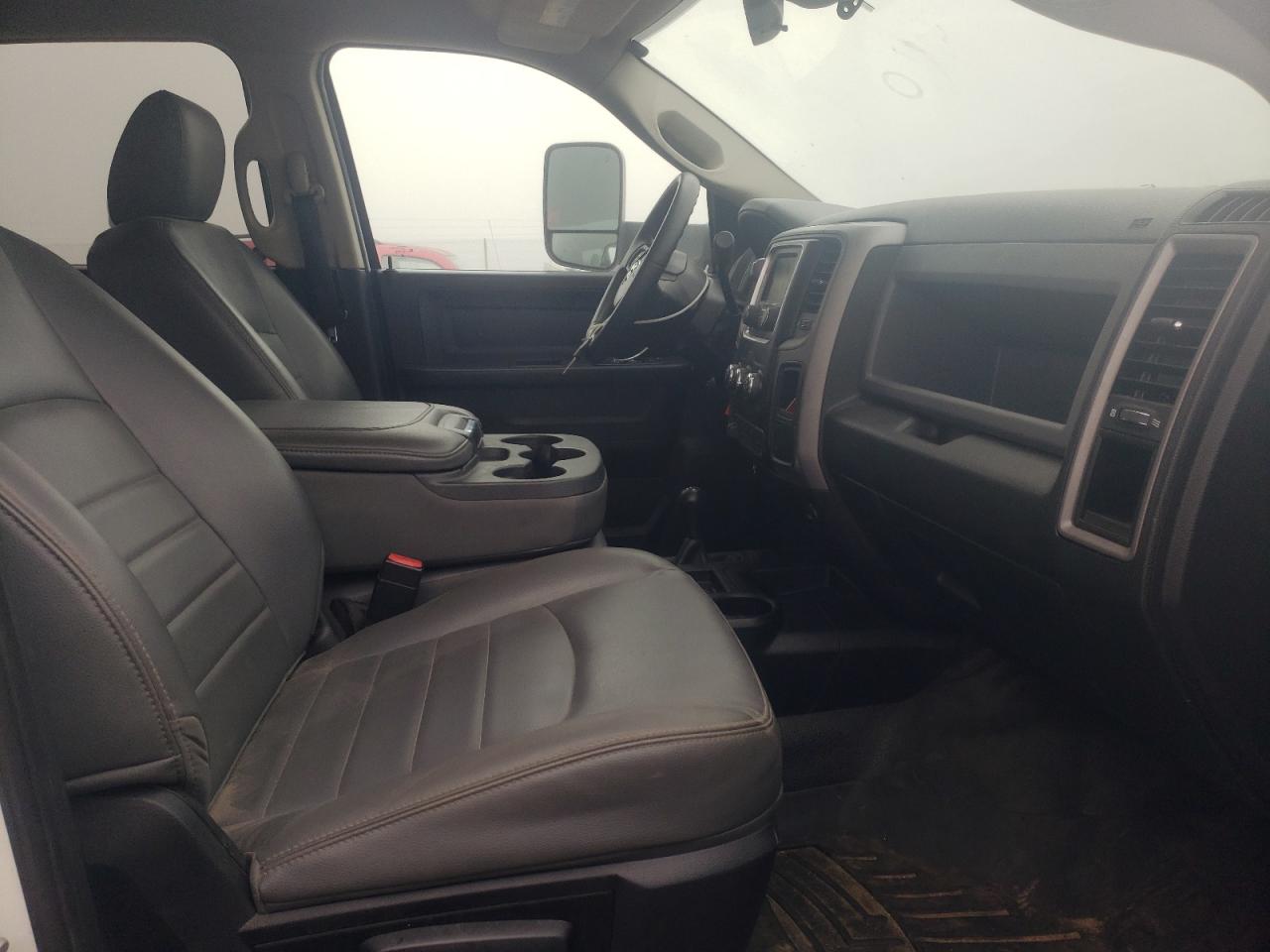 Photo 5 from auction – 2014 RAM 2500 ST with VIN 3C6UR5CL3EG328288