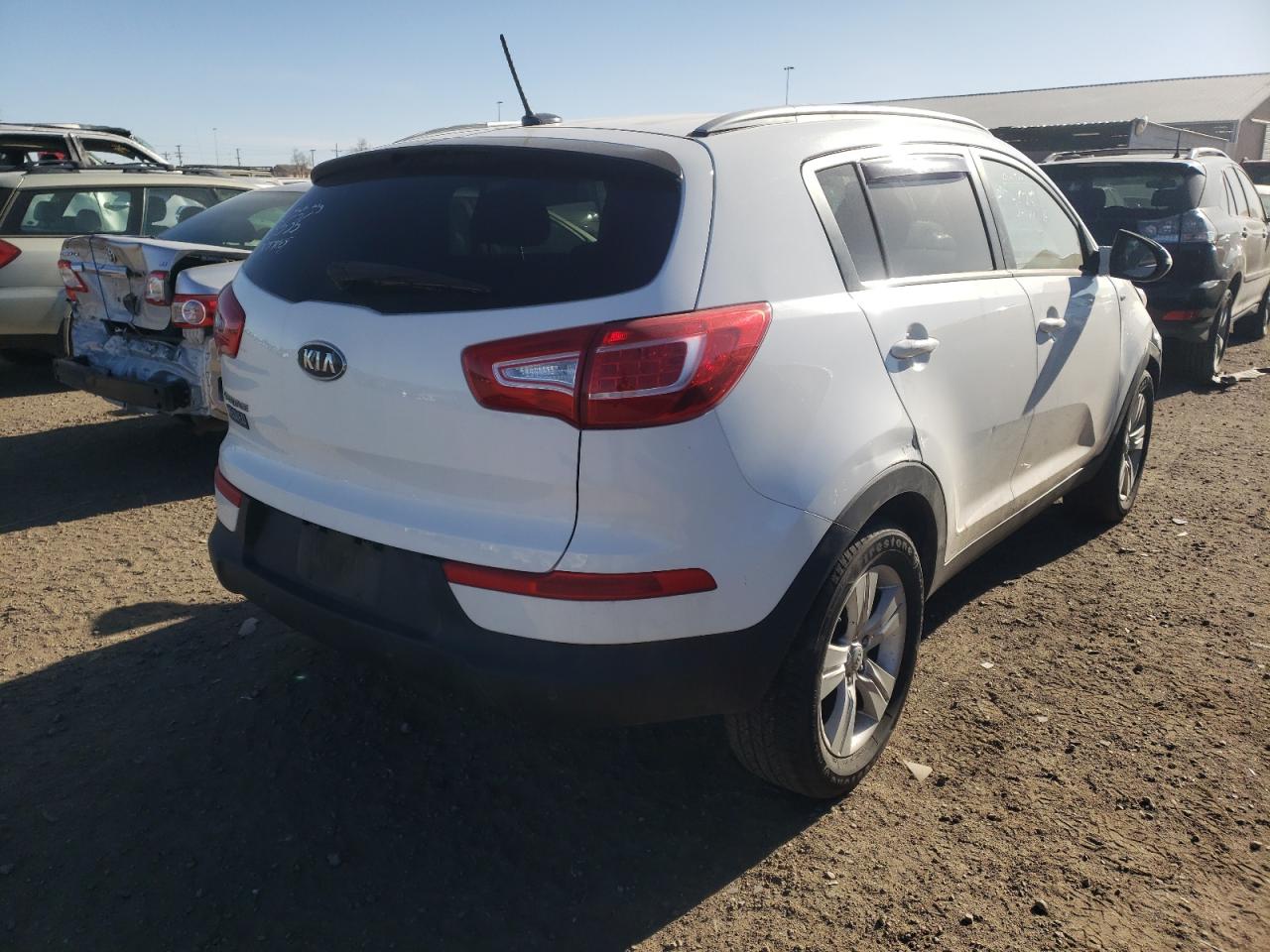 Photo 4 from auction – 2012 KIA SPORTAGE L with VIN KNDPBCA29C7256160